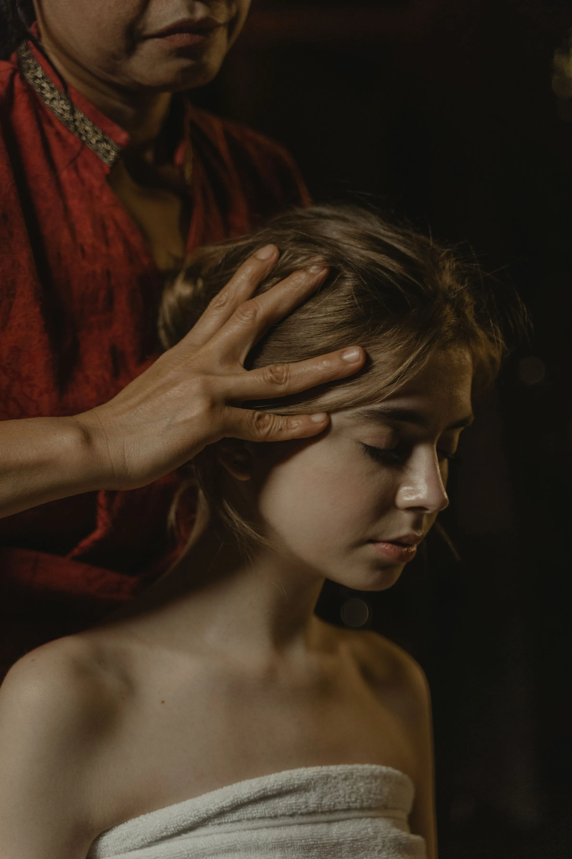 Shiro Abhyanga + Nasya — Head, mind and sinus rejuvenation